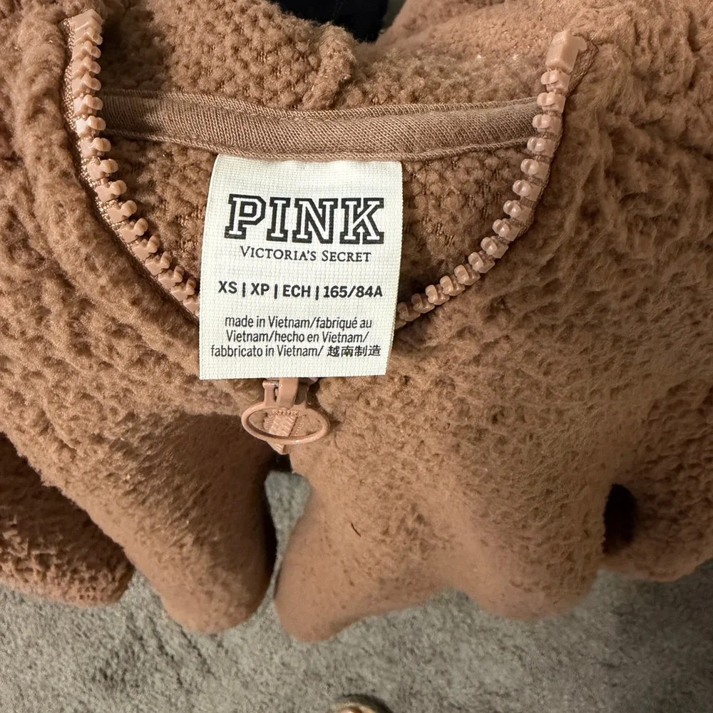 PINK Victoria's Secret Oversized Sherpa Pullover - Picture 4 of 4